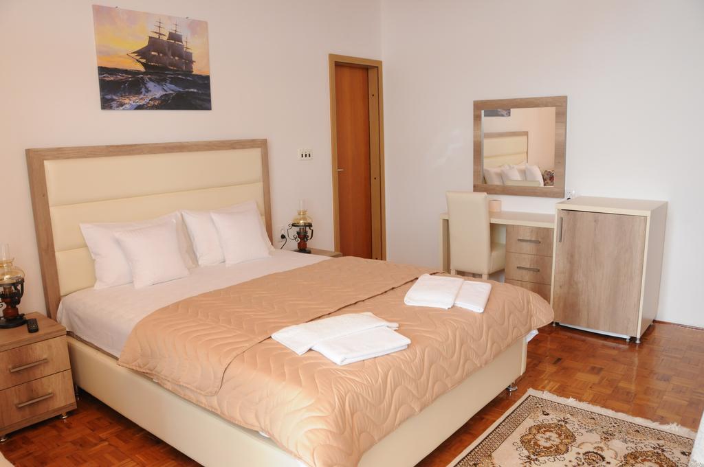Guest House Smajlaga 乌尔齐尼 外观 照片